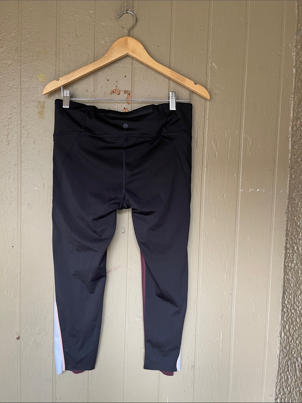 Athleta Velocity Colorblock Capri Leggings Size M - Picture 2 of 5